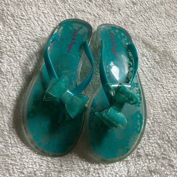 ☀️Turquoise Floral Bow Flip Flops☀️ - Picture 2 of 2
